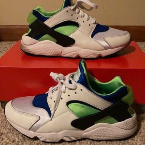 Nike Air Huaraches for sale